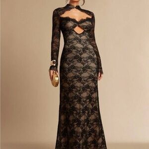 Elegant Black Lace Long Sleeve Gown